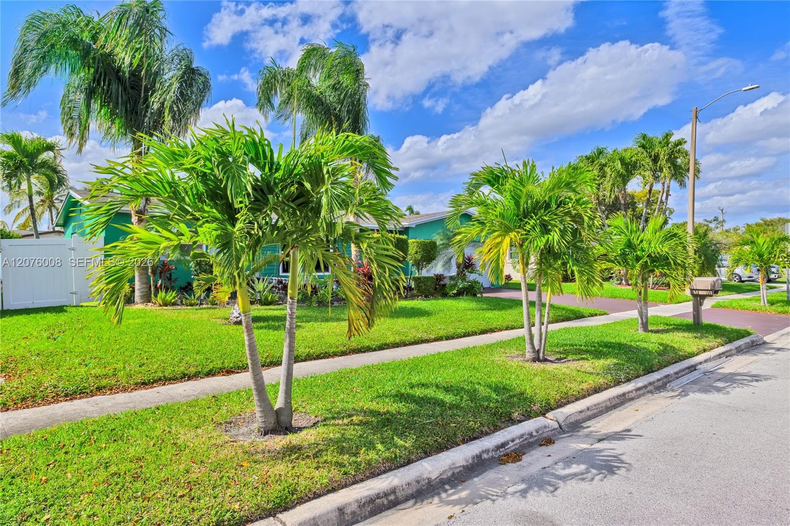 257 NW 79th Ave, Margate, FL 33063 — zdjęcie 2