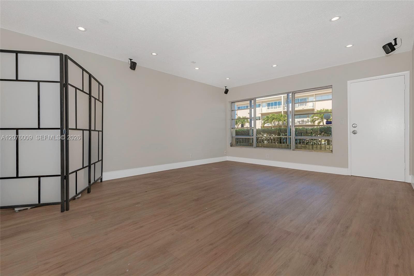 16800 NE 15th Ave # 115, Miami, FL 33162 — zdjęcie 2