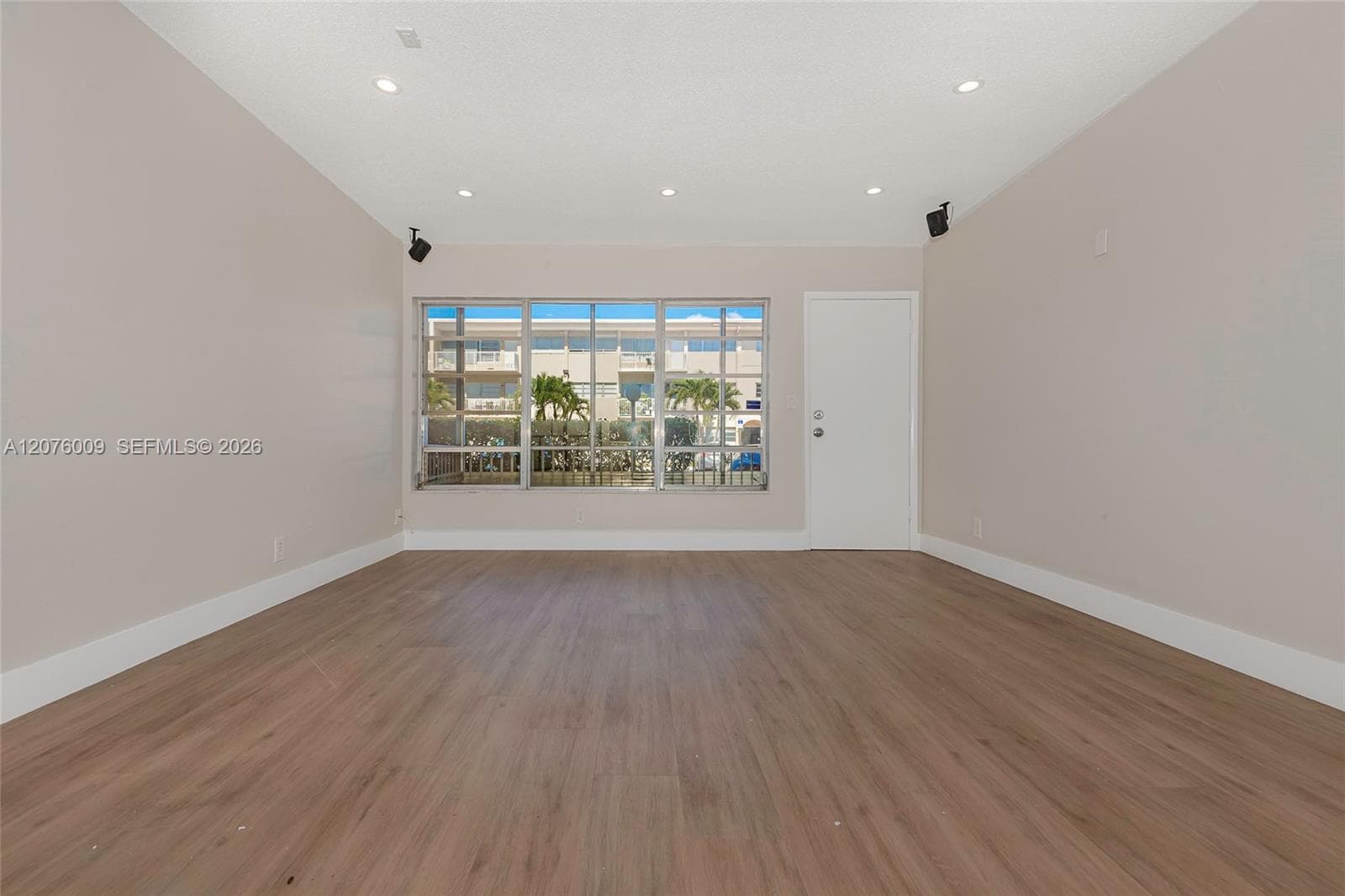 16800 NE 15th Ave # 115, Miami, FL 33162 — zdjęcie 3