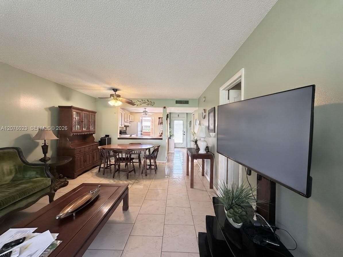 2951 NW 46th Ave # 109, Lauderdale Lakes, FL 33313 — zdjęcie 3