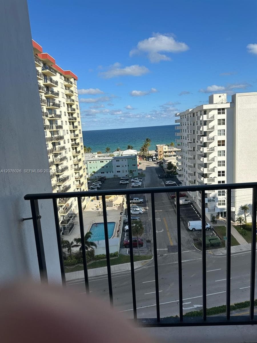 1400 S Ocean Dr # 1008, Hollywood, FL 33019
