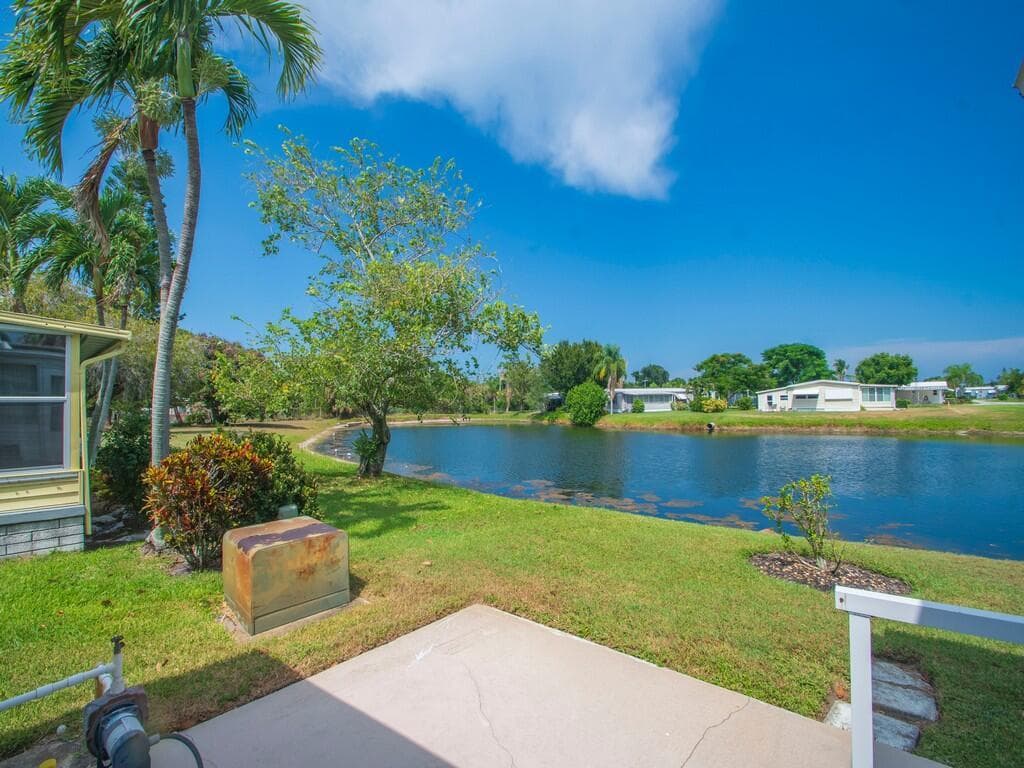 44 Village Lane, Jensen Beach, FL 34957 — zdjęcie 5