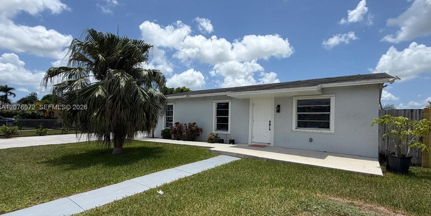 15400 SW 305th St, Homestead, FL 33033