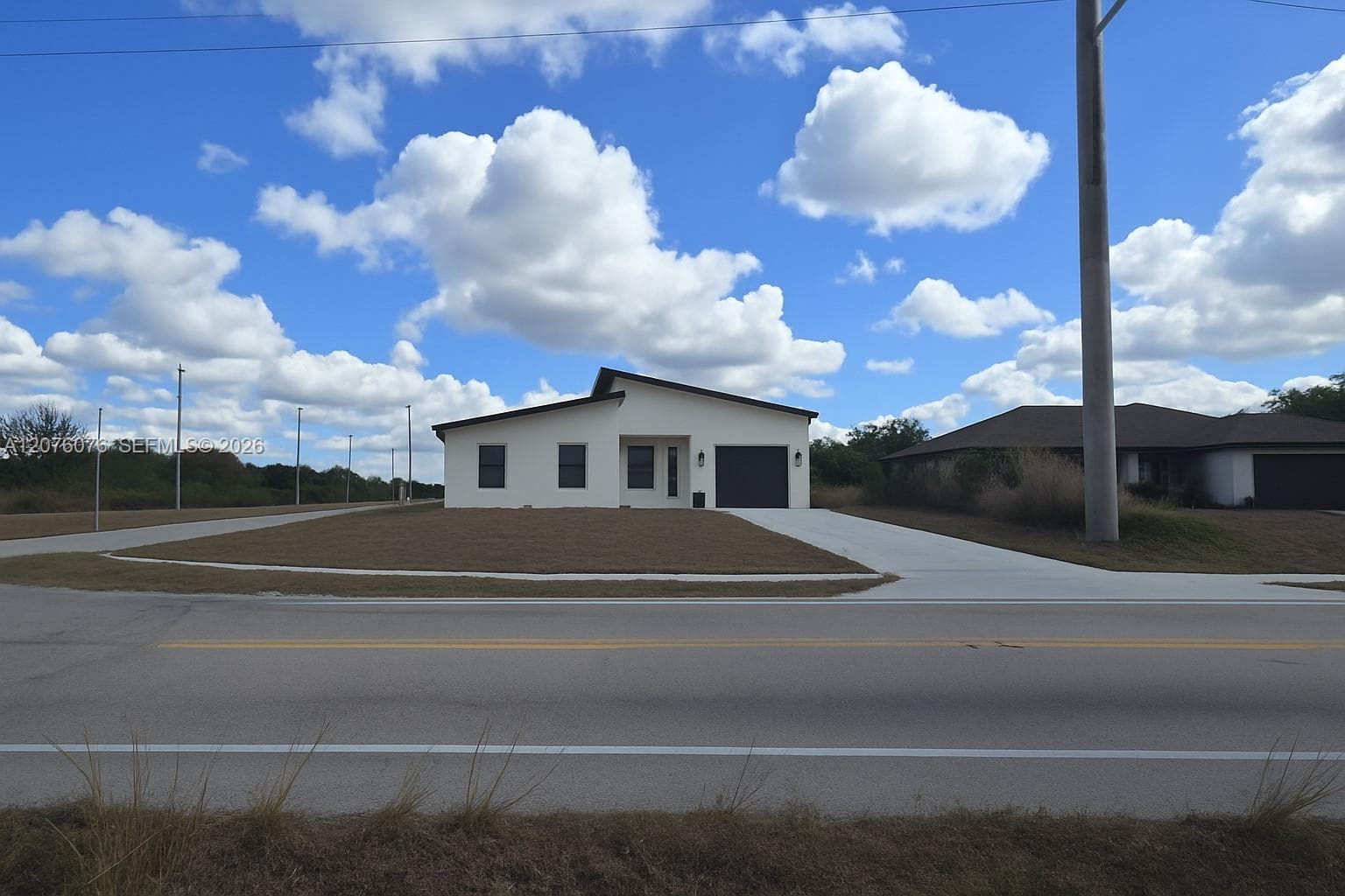 761 BELL BLVD S, Lehigh Acres, FL 33974 — zdjęcie 2