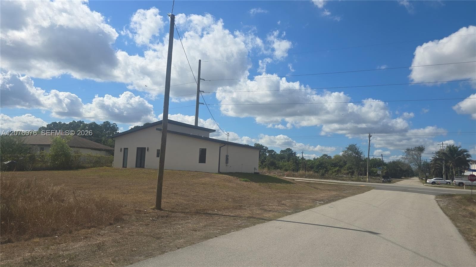 761 BELL BLVD S, Lehigh Acres, FL 33974 — zdjęcie 4