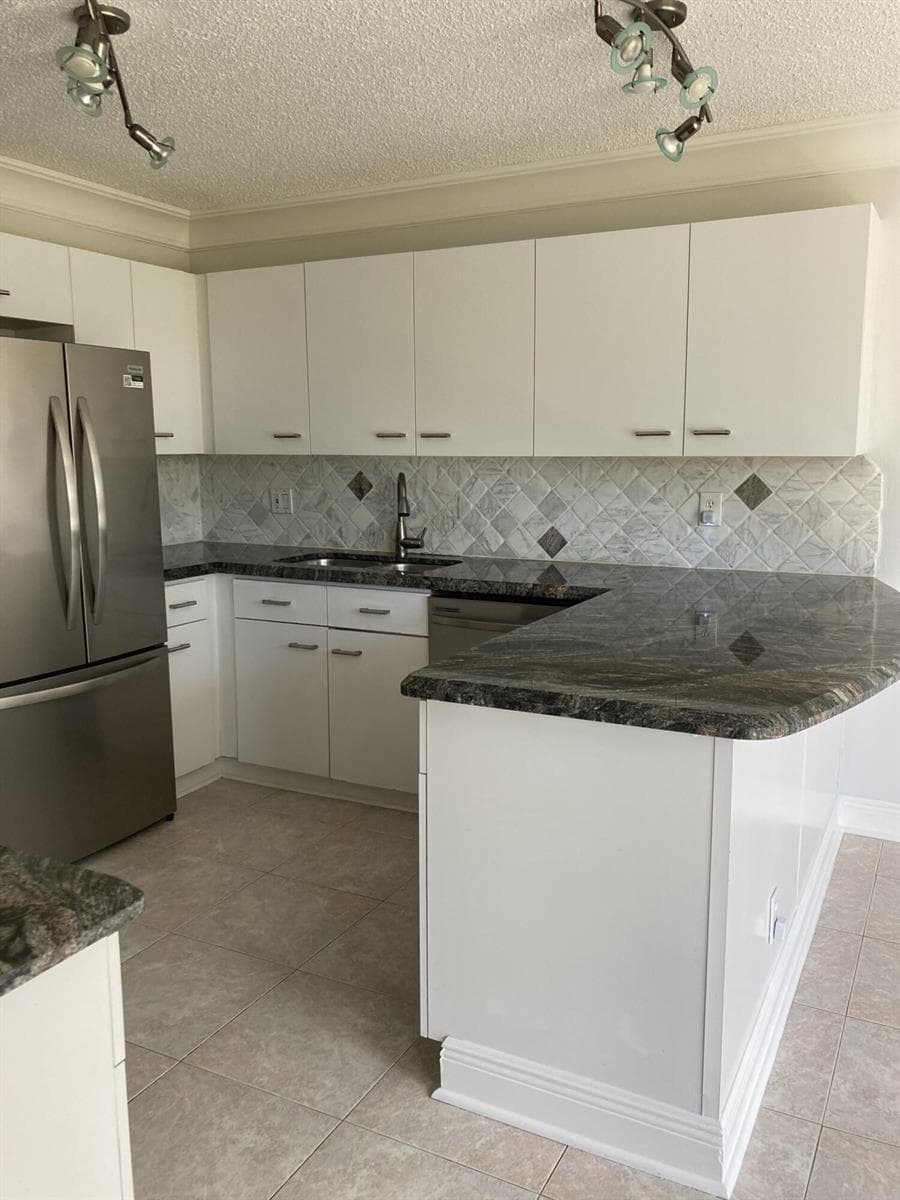 7680 STONE HARBOUR Drive # 3, Lake Worth, FL 33467 — zdjęcie 4