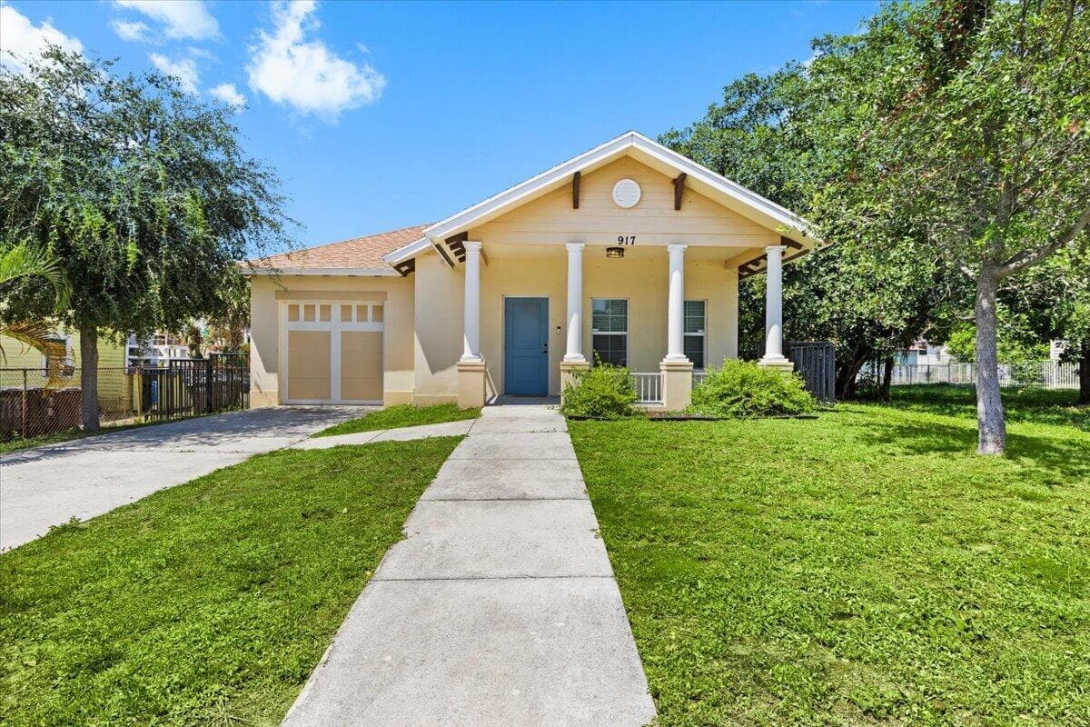 917 14th Street, West Palm Beach, FL 33401