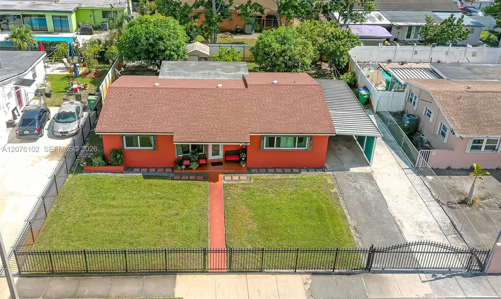 2340 NW 187th St, Miami Gardens, FL 33056 — zdjęcie 2