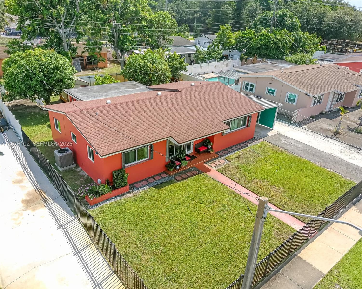 2340 NW 187th St, Miami Gardens, FL 33056 — zdjęcie 3