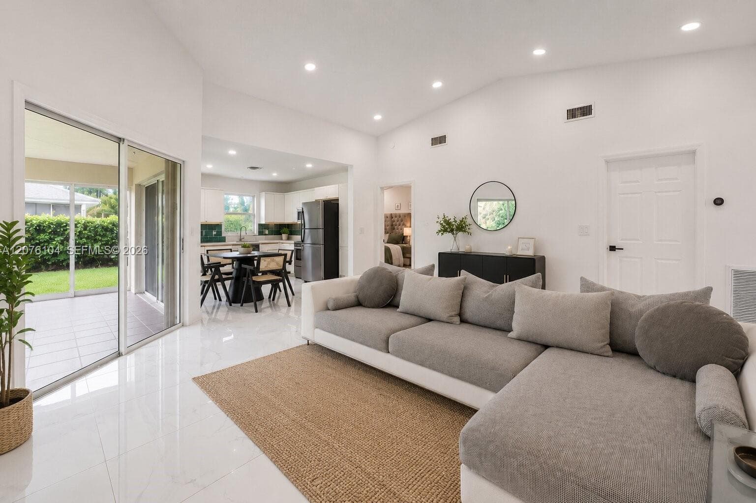 2215 SE 7th Pl, Homestead, FL 33033 — zdjęcie 3