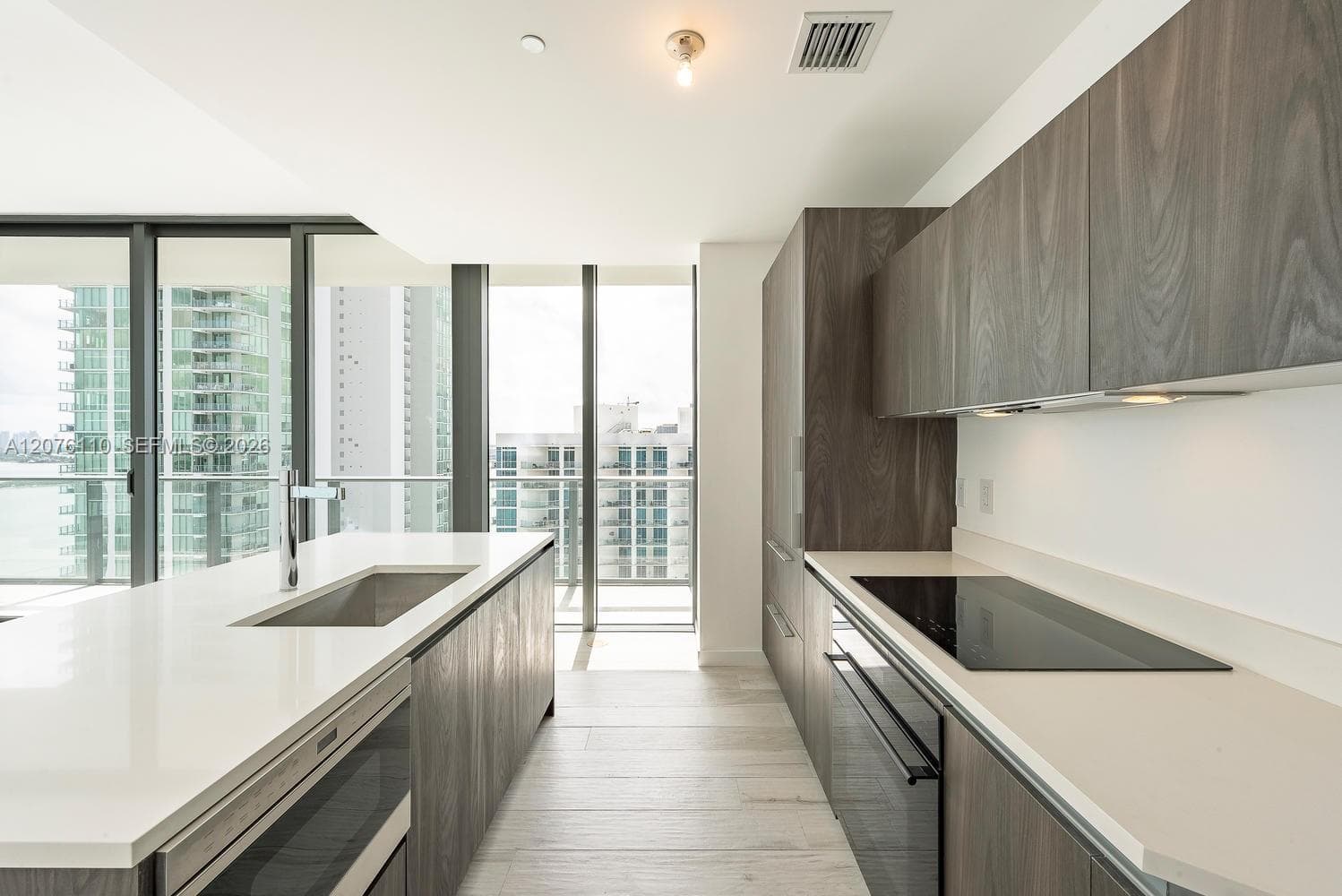 480 NE 31st St # 2101, Miami, FL 33137 — zdjęcie 5