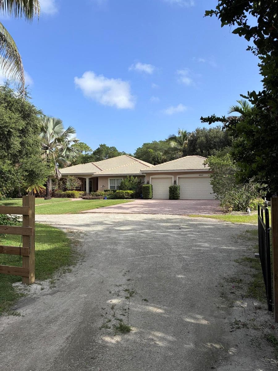 6937 MONMOUTH Road, West Palm Beach, FL 33413 — zdjęcie 2