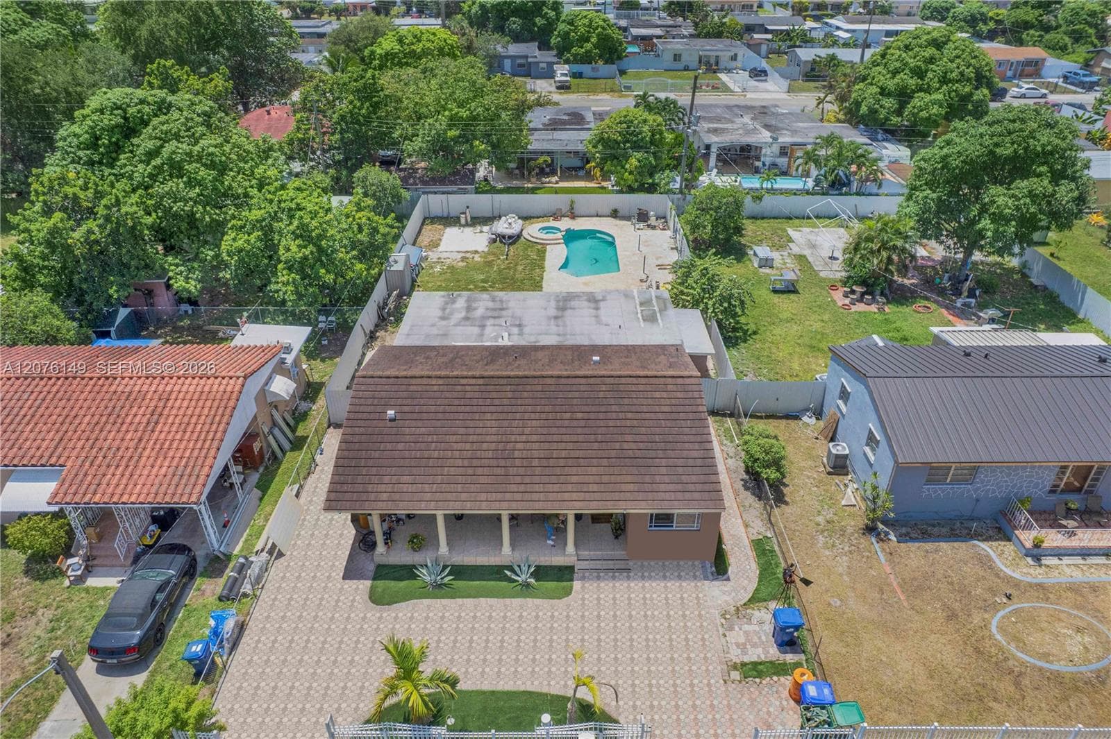 3030 NW 90th St, Miami, FL 33147 — zdjęcie 2