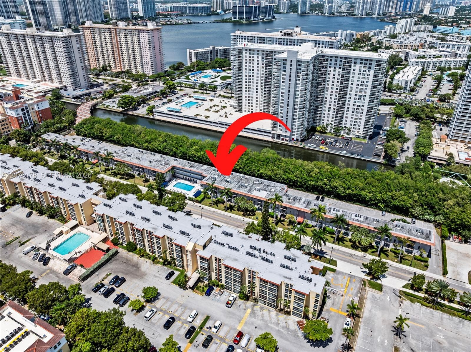 251 172nd St # 321, Sunny Isles Beach, FL 33160 — zdjęcie 2