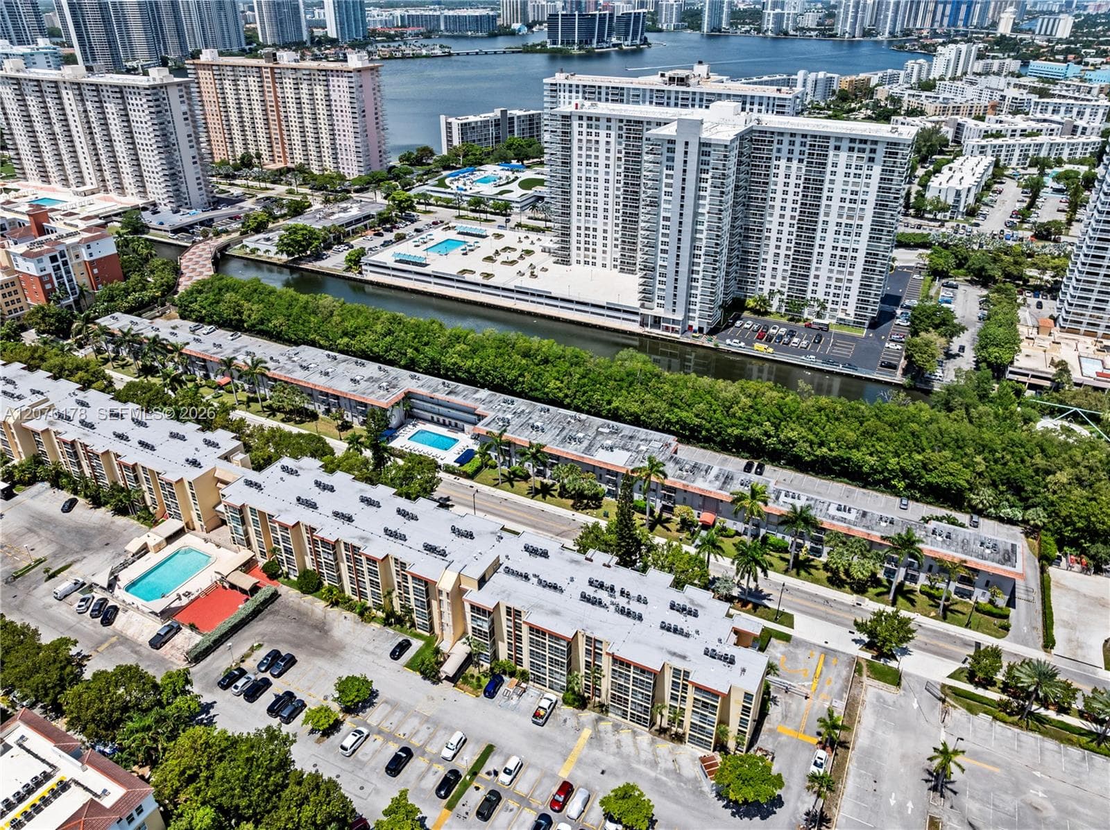 251 172nd St # 321, Sunny Isles Beach, FL 33160 — zdjęcie 5