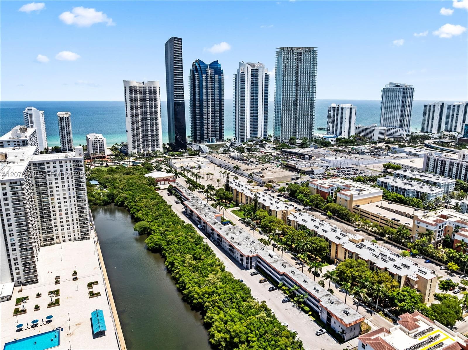 251 172nd St # 321, Sunny Isles Beach, FL 33160 — zdjęcie 4