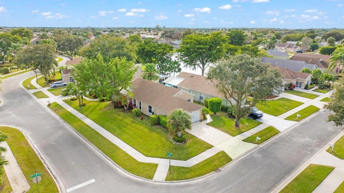 7961 MANSFIELD HOLLOW Road, Delray Beach, FL 33446