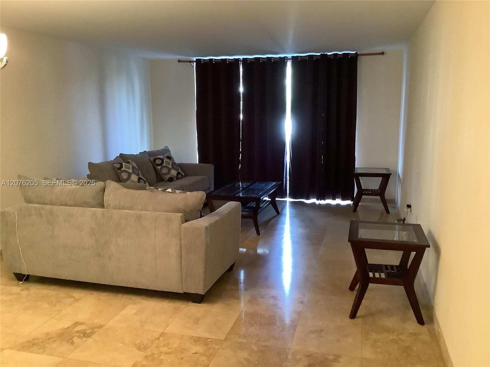 2801 NE 183rd St # 111W, Aventura, FL 33160 — zdjęcie 2