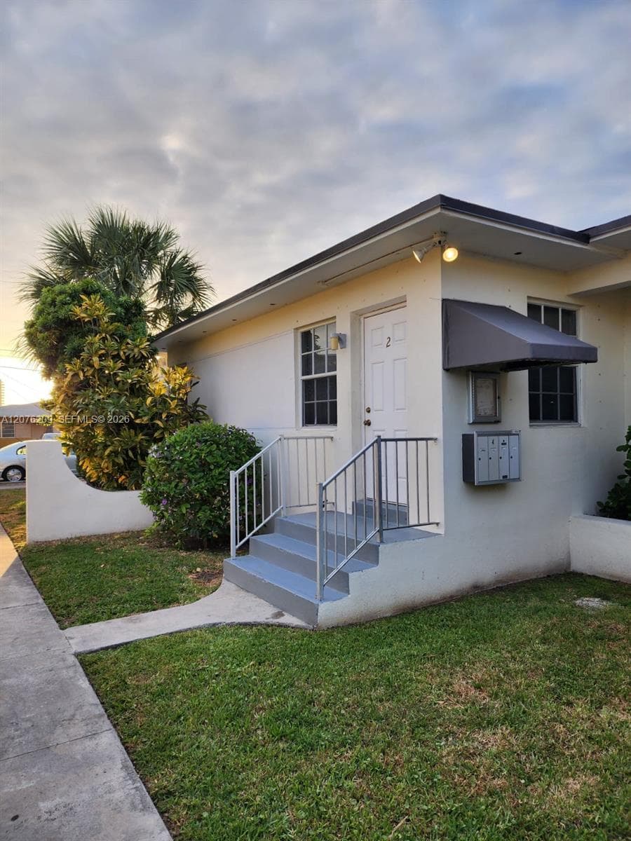 2145 Bay Dr # 2, Miami Beach, FL 33141 — zdjęcie 2