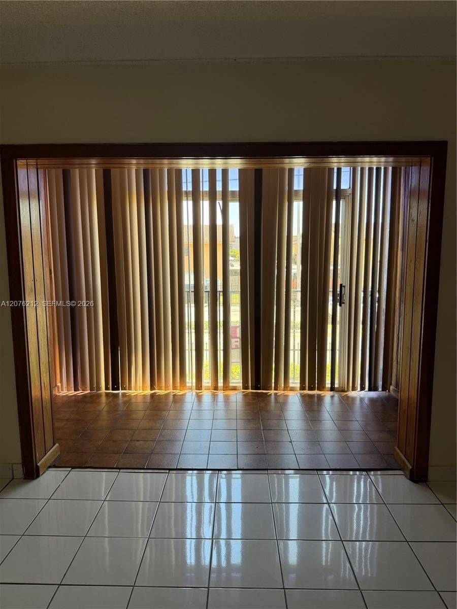 1855 W 60th St # 249, Hialeah, FL 33012 — zdjęcie 3