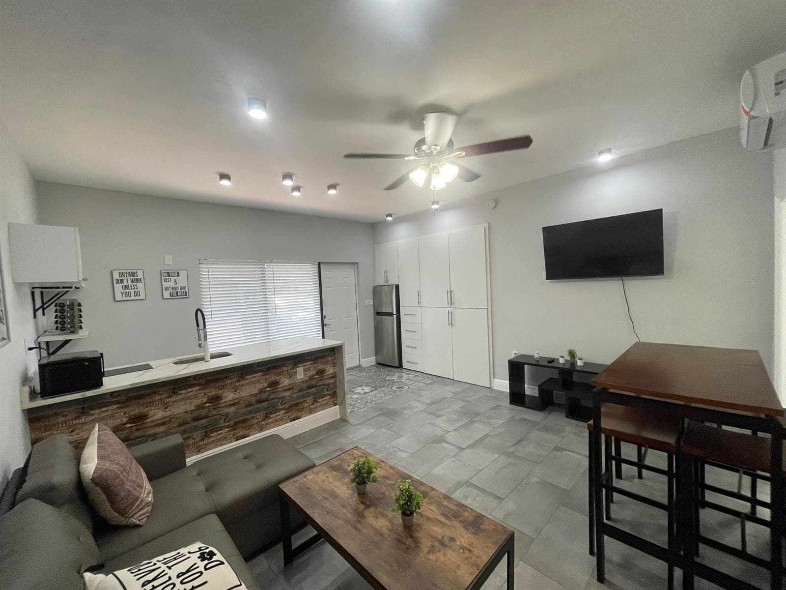 824 NE 4th Street # 3, Fort Lauderdale, FL 33301 — zdjęcie 2