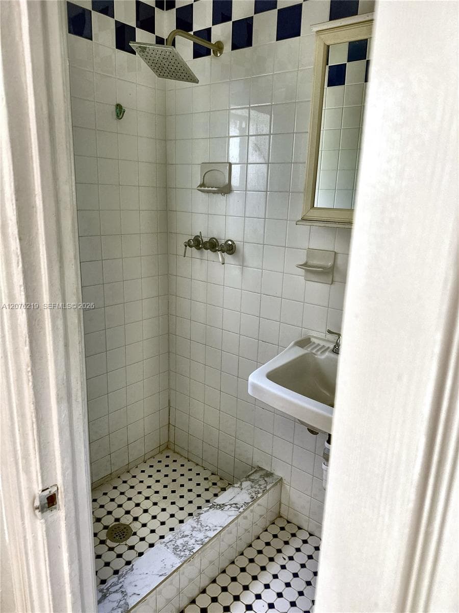1935 Lincoln St # 2, Hollywood, FL 33020 — zdjęcie 4