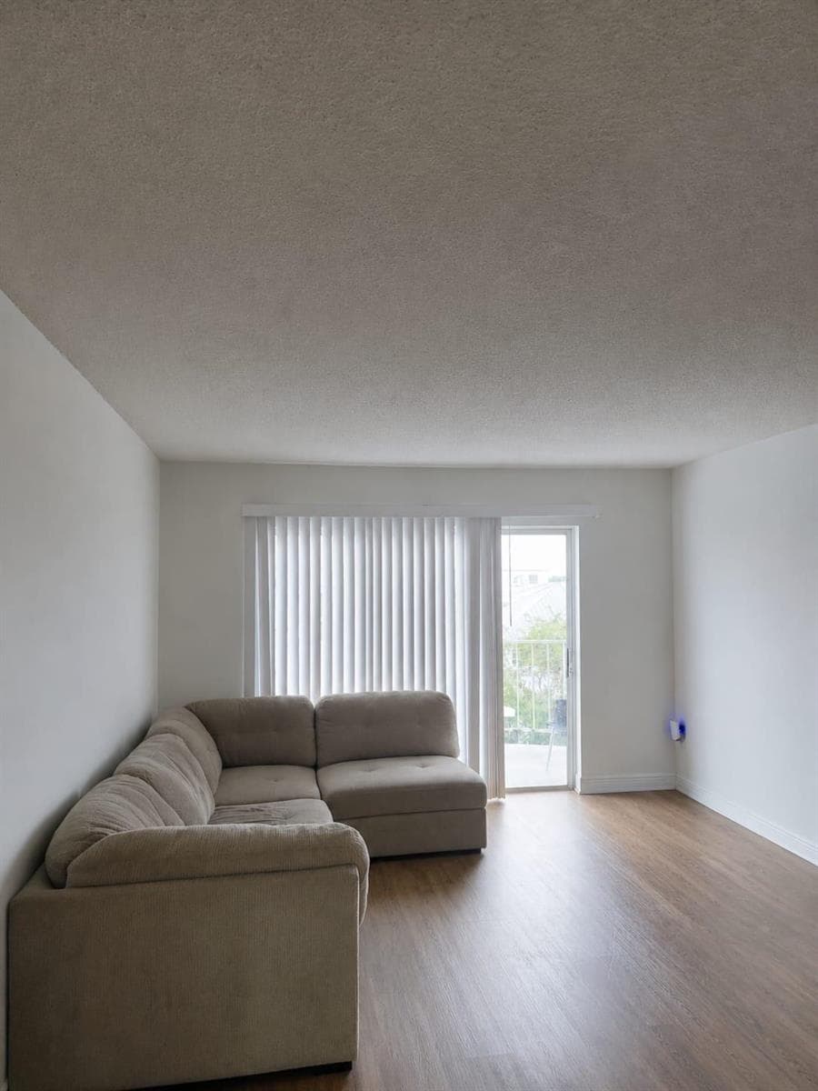484 NW 165TH ST Street # A-609, Miami, FL 33169 — zdjęcie 4
