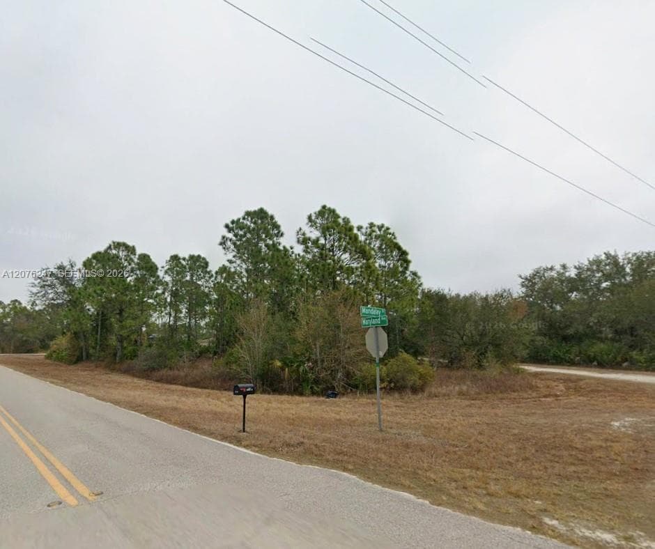 13185 MANDALAY DR, Other City - In The State Of Florida, FL 33955 — zdjęcie 3