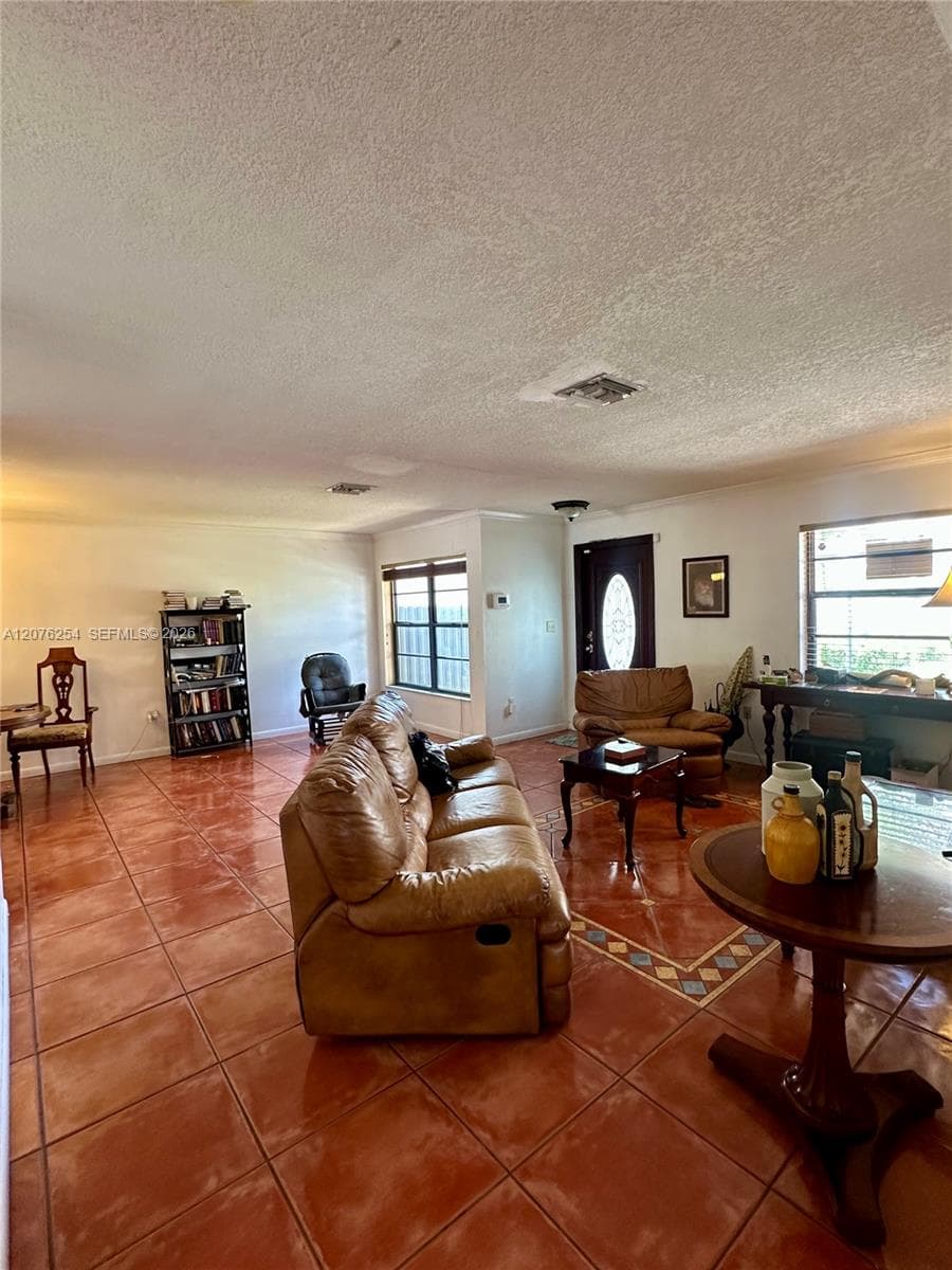 10330 Puerto Rico Dr, Cutler Bay, FL 33189 — zdjęcie 3