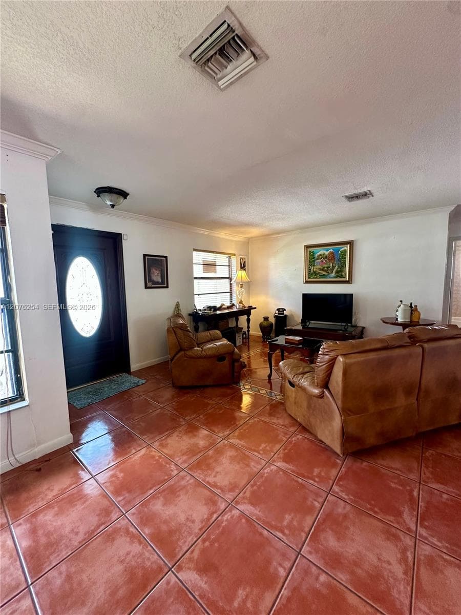 10330 Puerto Rico Dr, Cutler Bay, FL 33189 — zdjęcie 4