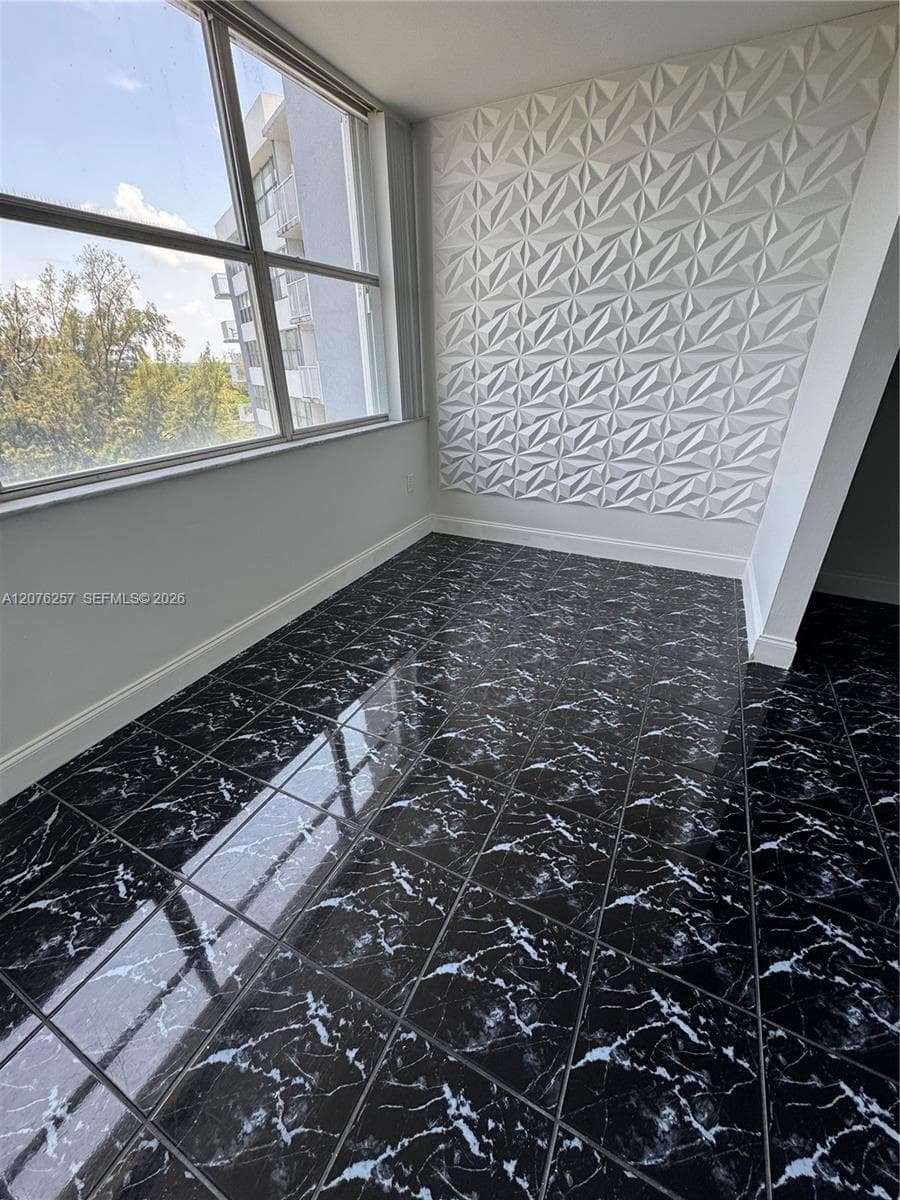 1300 NE Miami Gardens Dr # 803E, Miami, FL 33179 — zdjęcie 3
