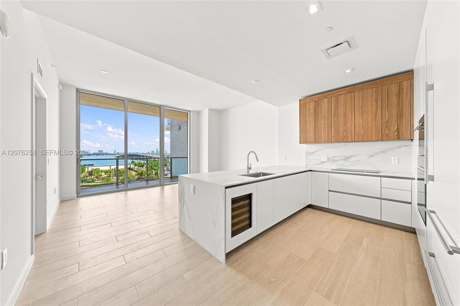 1400 Biscayne Blvd # 708, Miami, FL 33132 — zdjęcie 3