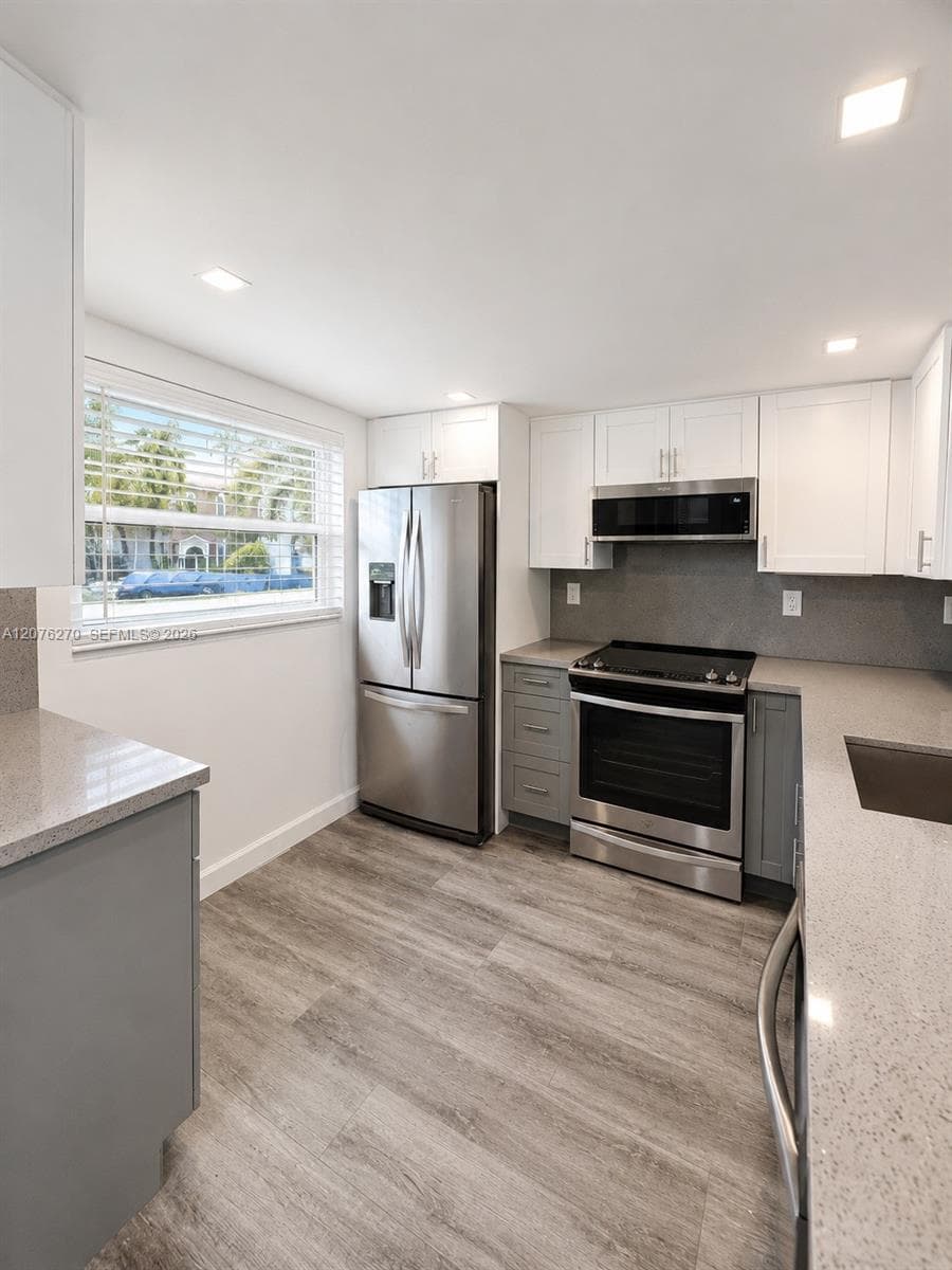 4000 NE 170th St # 206, North Miami Beach, FL 33160 — zdjęcie 3