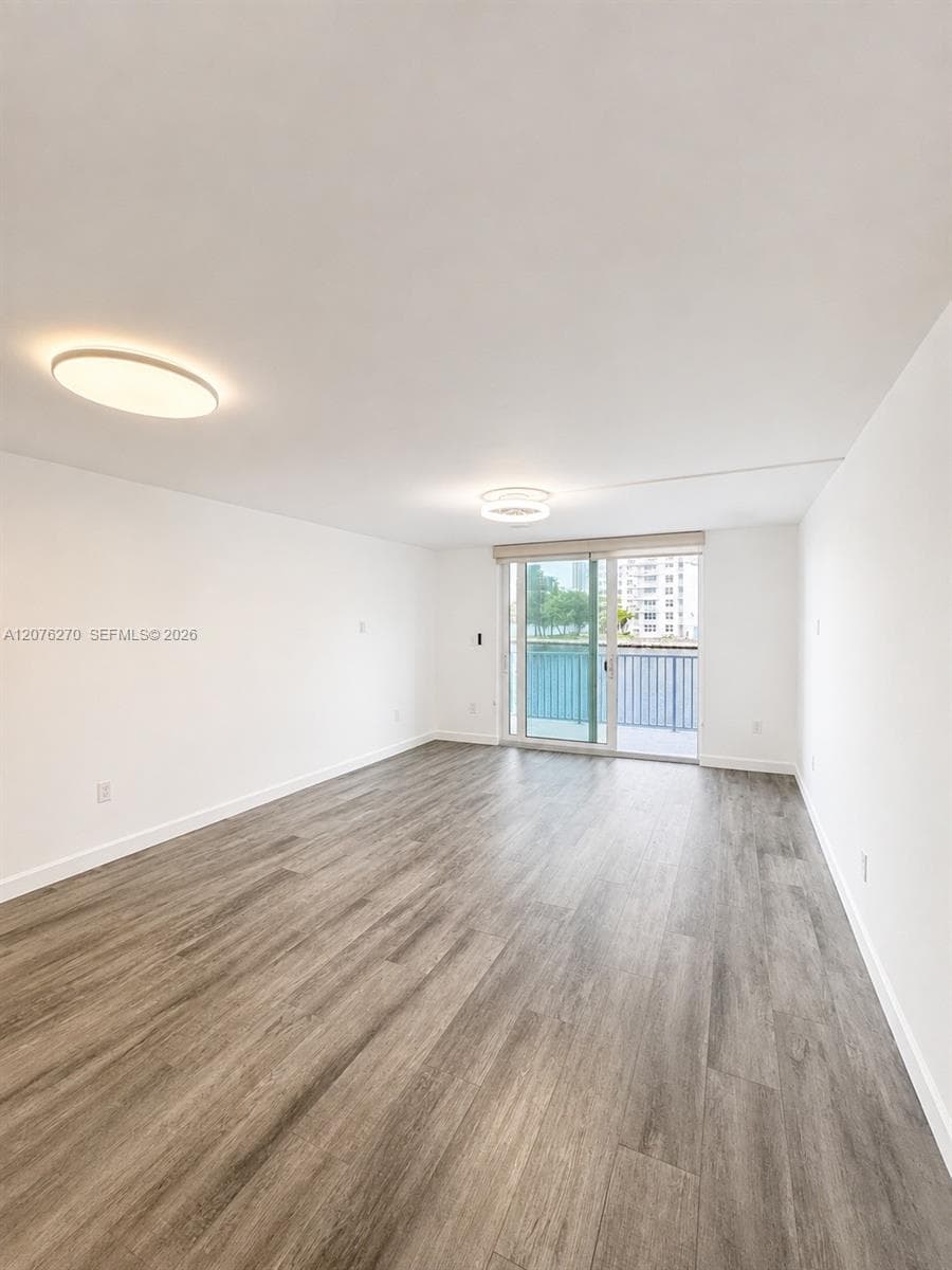 4000 NE 170th St # 206, North Miami Beach, FL 33160 — zdjęcie 4