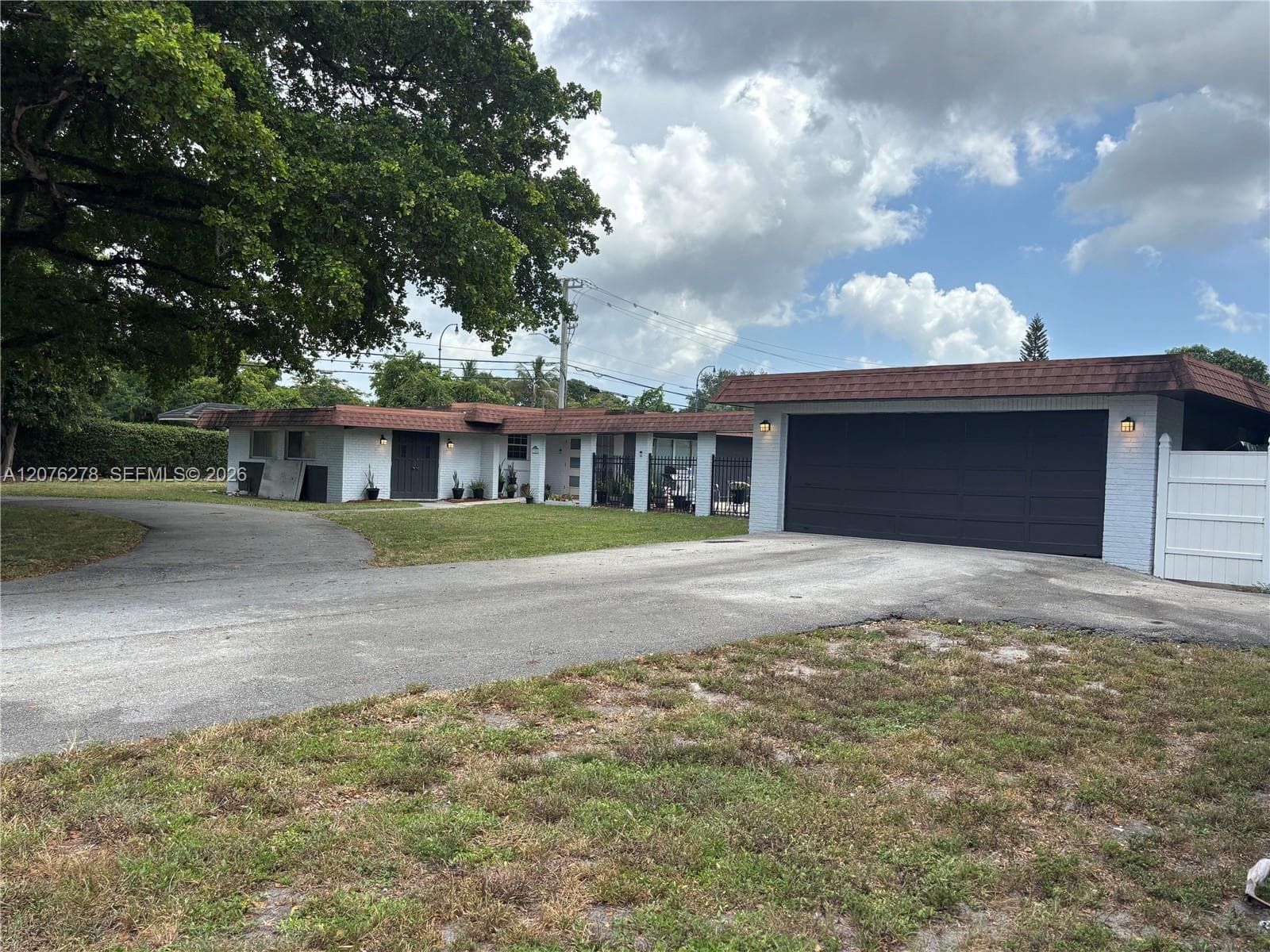 10 SW 46th Ave, Plantation, FL 33317