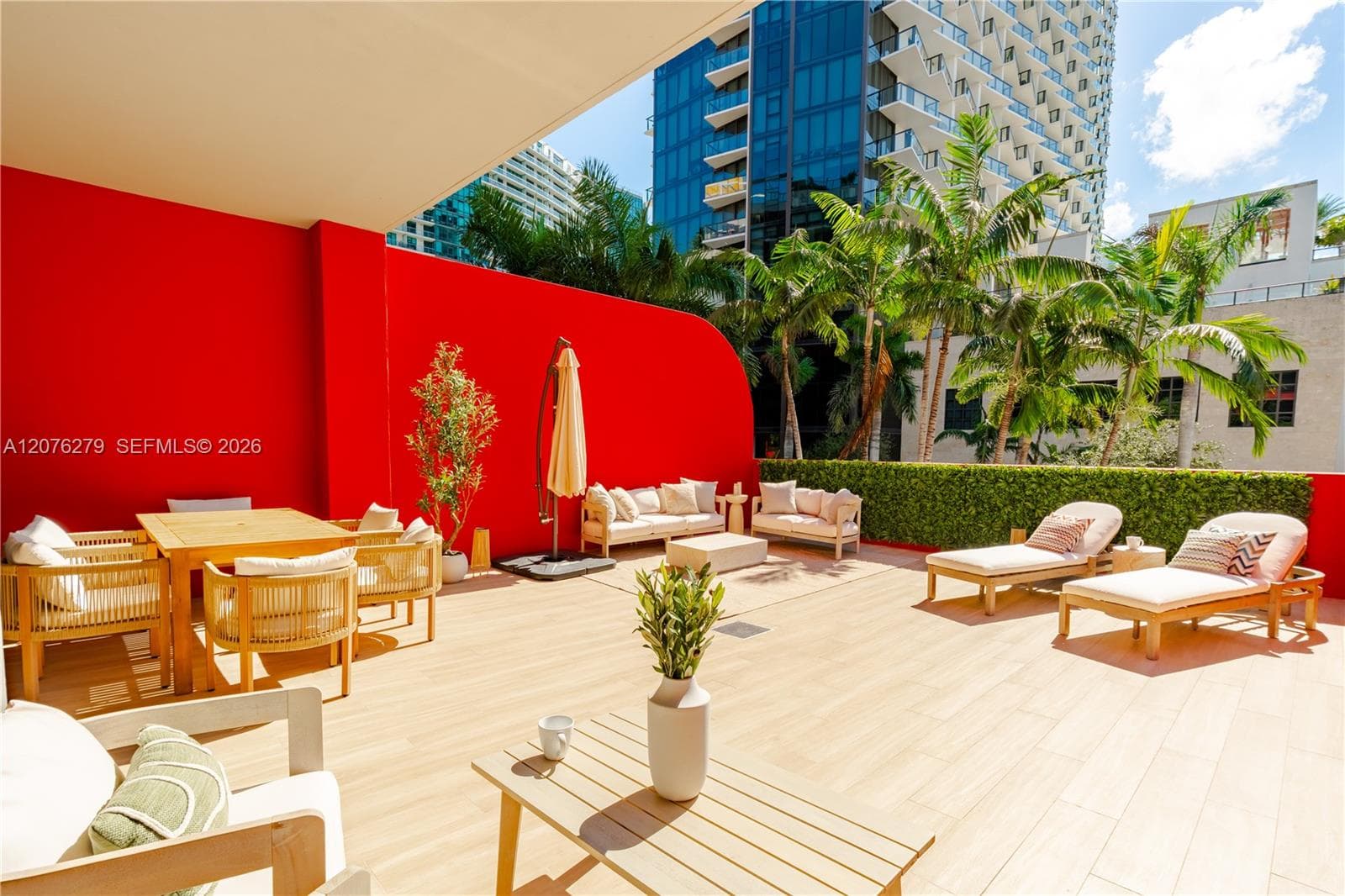 90 NE 32nd St # 202, Miami, FL 33137 — zdjęcie 2