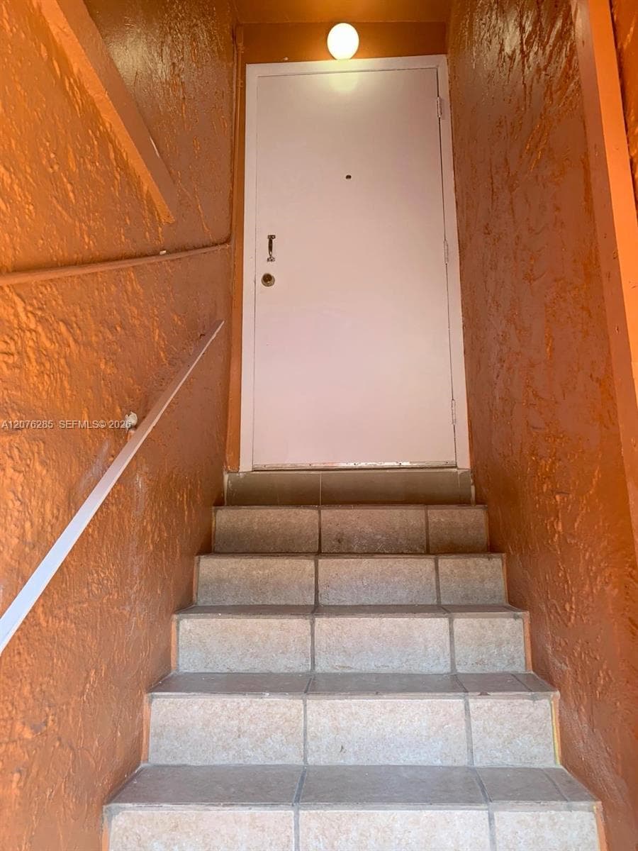 200 NW 34th Ave, Miami, FL 33125 — zdjęcie 3