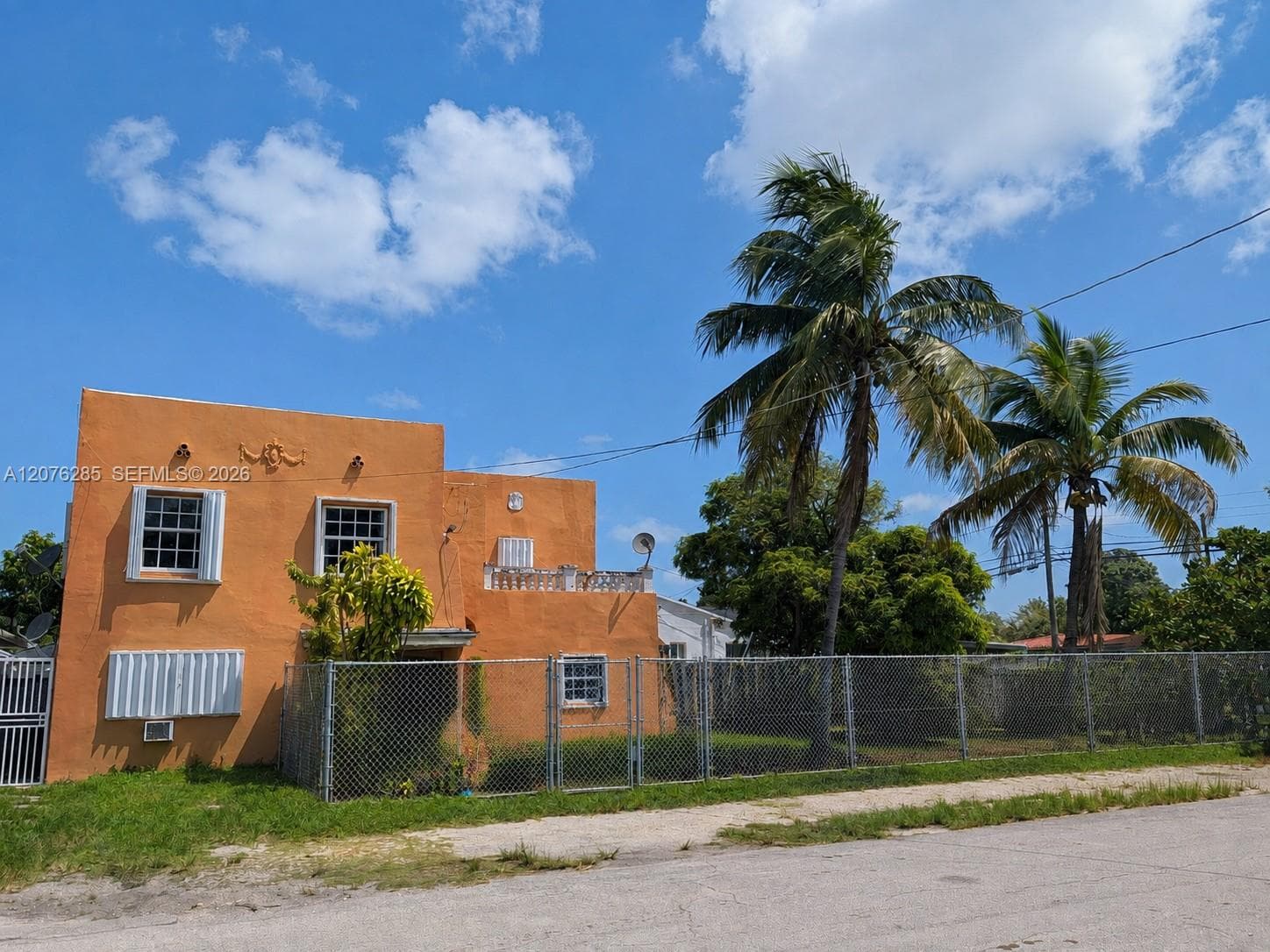 200 NW 34th Ave, Miami, FL 33125