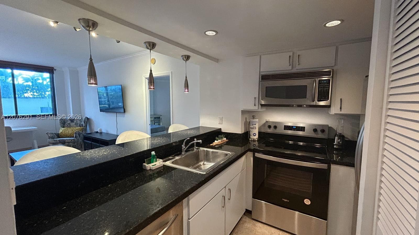 540 Brickell Key Dr # 512, Miami, FL 33131 — zdjęcie 2