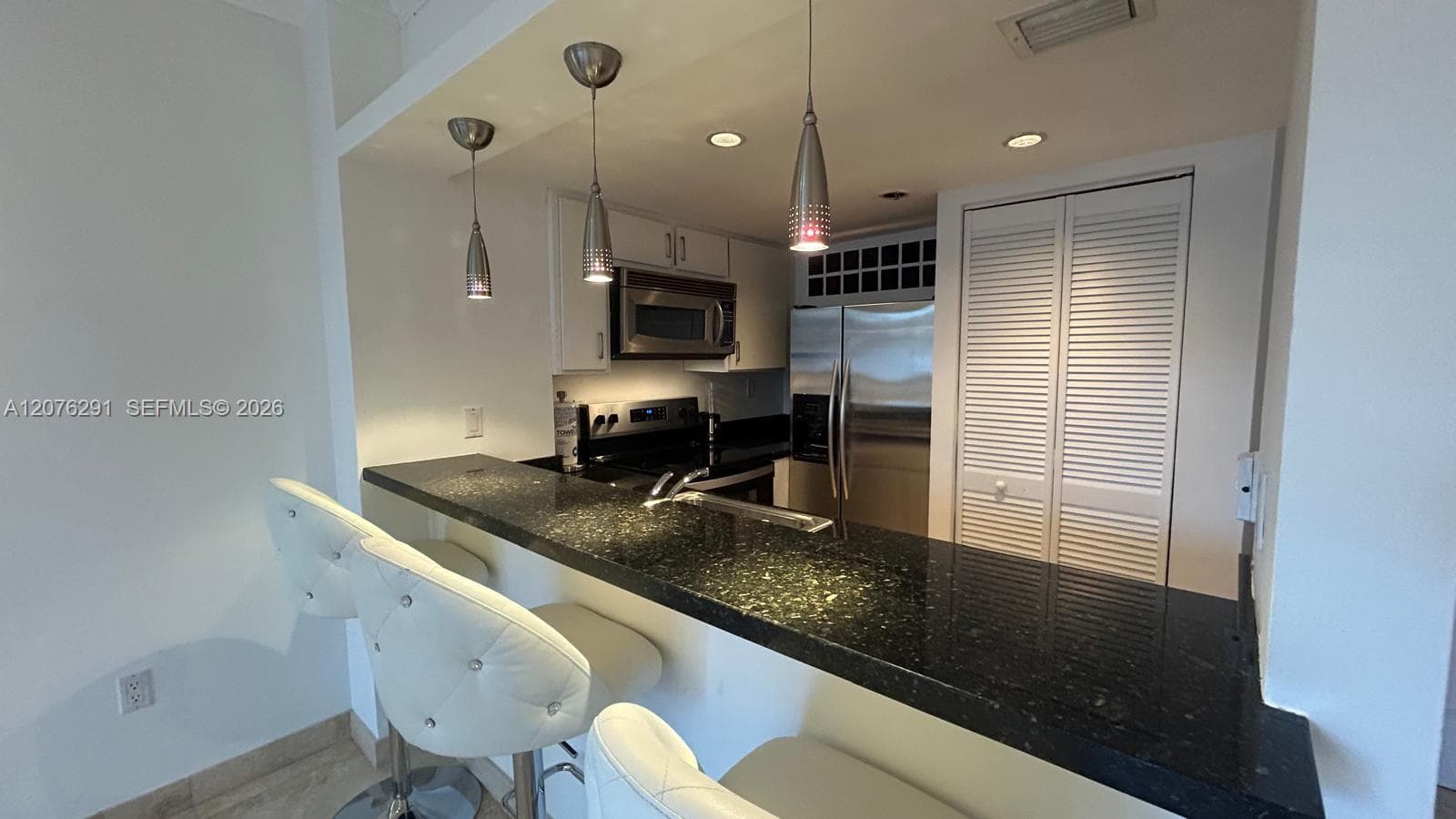 540 Brickell Key Dr # 512, Miami, FL 33131 — zdjęcie 3