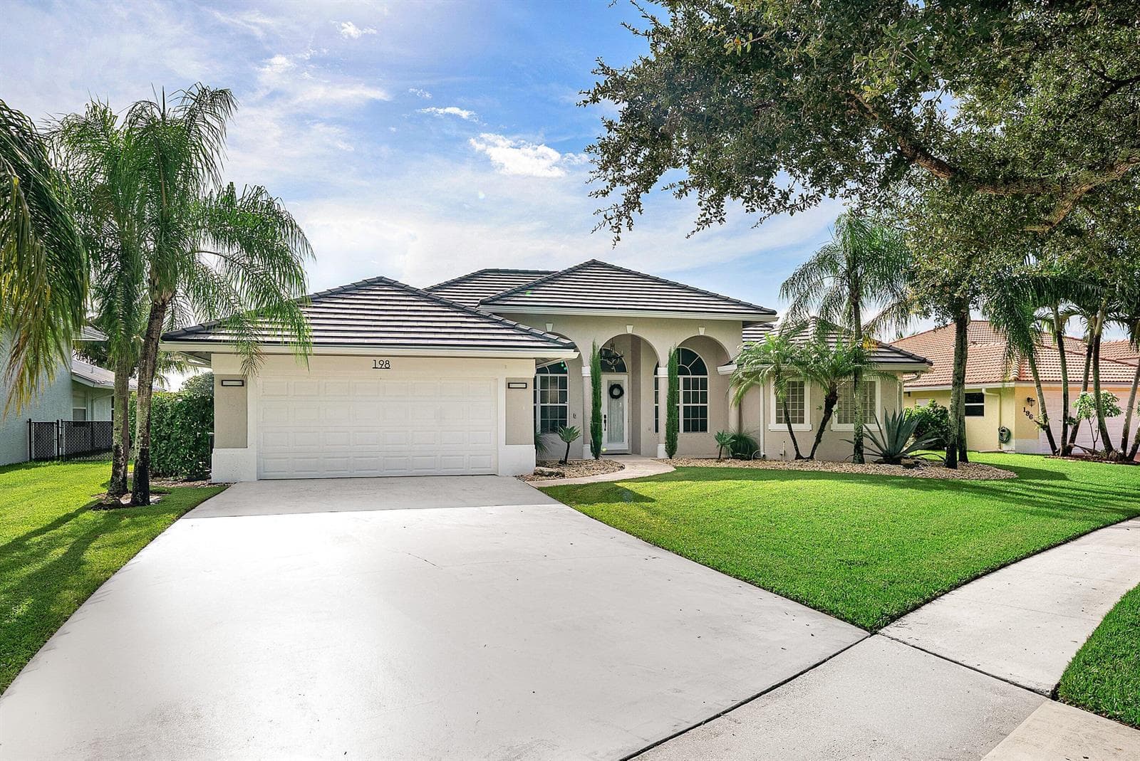 198 Cypress Trace, Royal Palm Beach, FL 33411