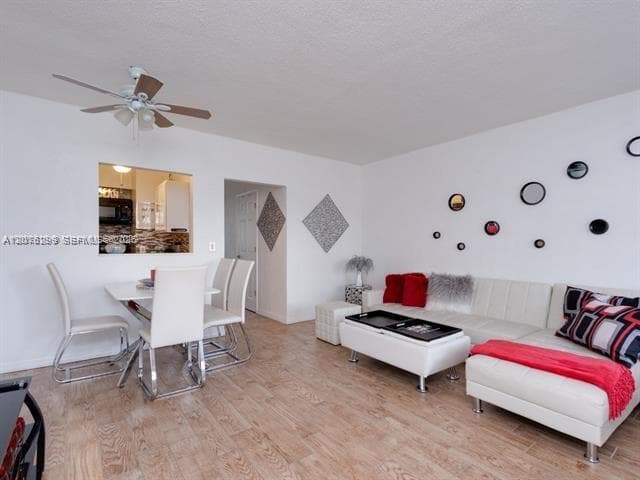 600 Layne Blvd # 112, Hallandale Beach, FL 33009 — zdjęcie 4
