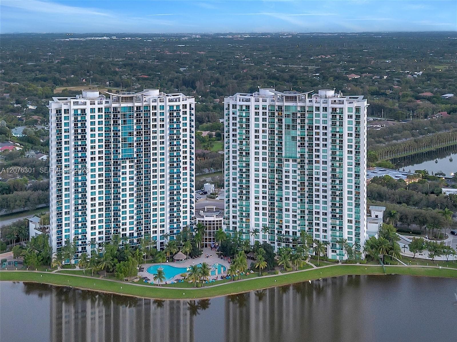 2641 N Flamingo Rd # 2205N, Sunrise, FL 33323