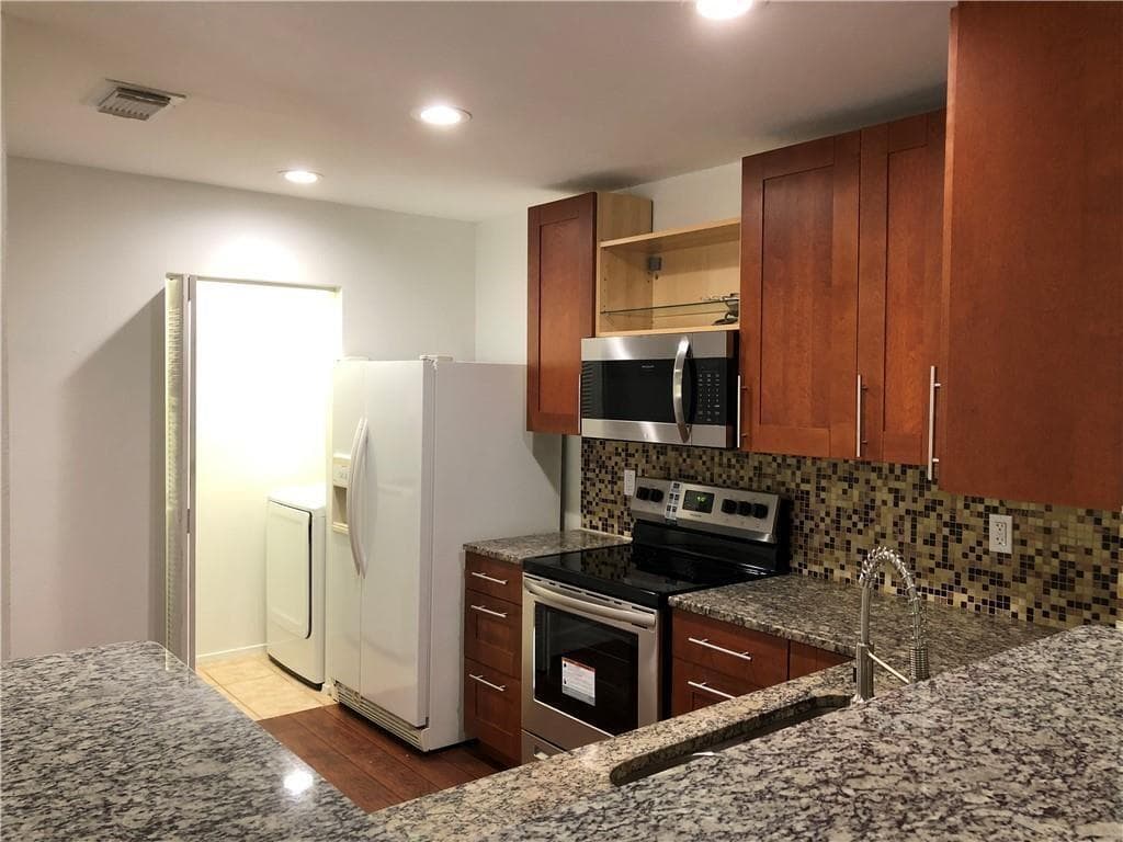 11277 W ATLANTIC Boulevard # 206, Coral Springs, FL 33071