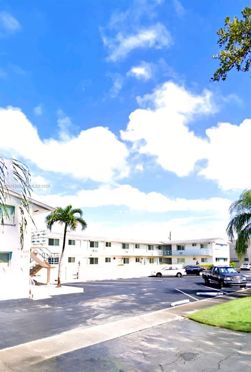 3525 Tyler St # 9, Hollywood, FL 33021 — zdjęcie 2