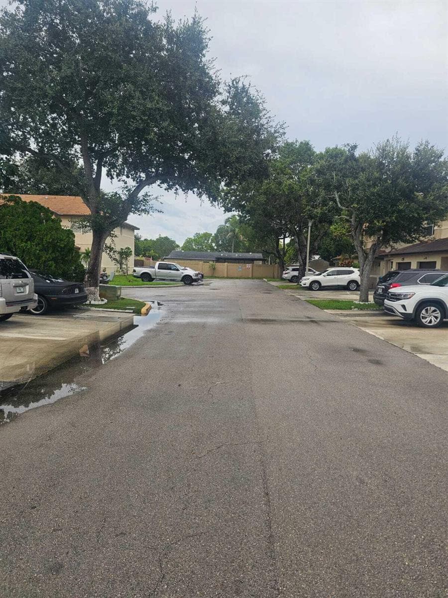 3353 NW 197TH Terrace, Miami Gardens, FL 33056 — zdjęcie 2