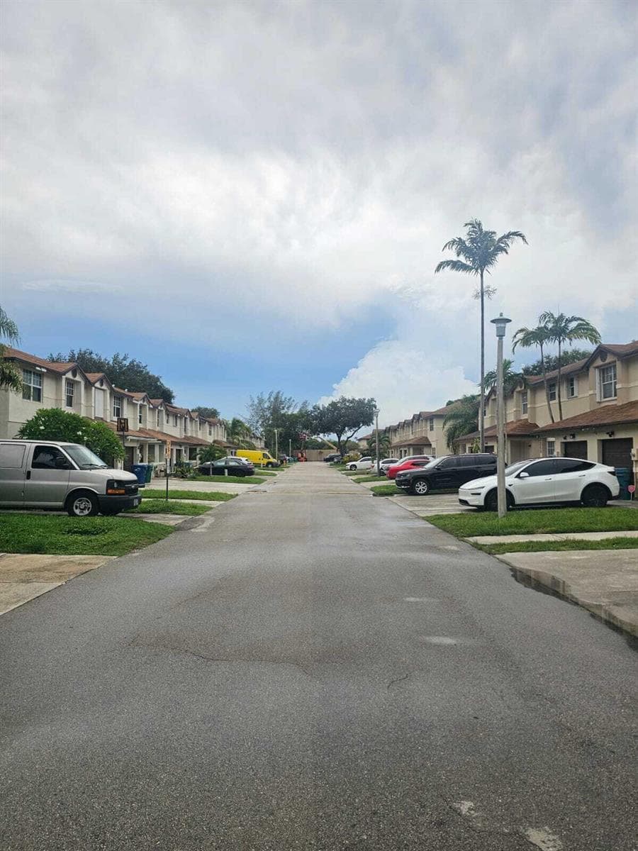 3353 NW 197TH Terrace, Miami Gardens, FL 33056 — zdjęcie 3