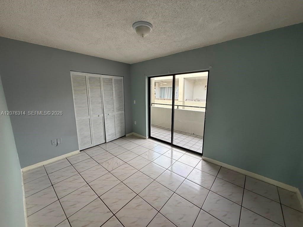 5 Olive Dr # 13, Hialeah, FL 33010 — zdjęcie 4