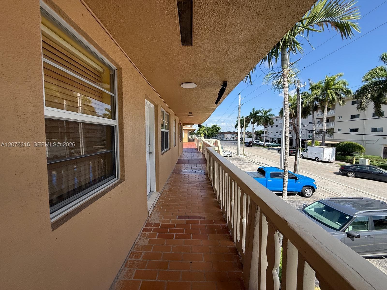 1154 W 35th St # 223, Hialeah, FL 33012 — zdjęcie 4
