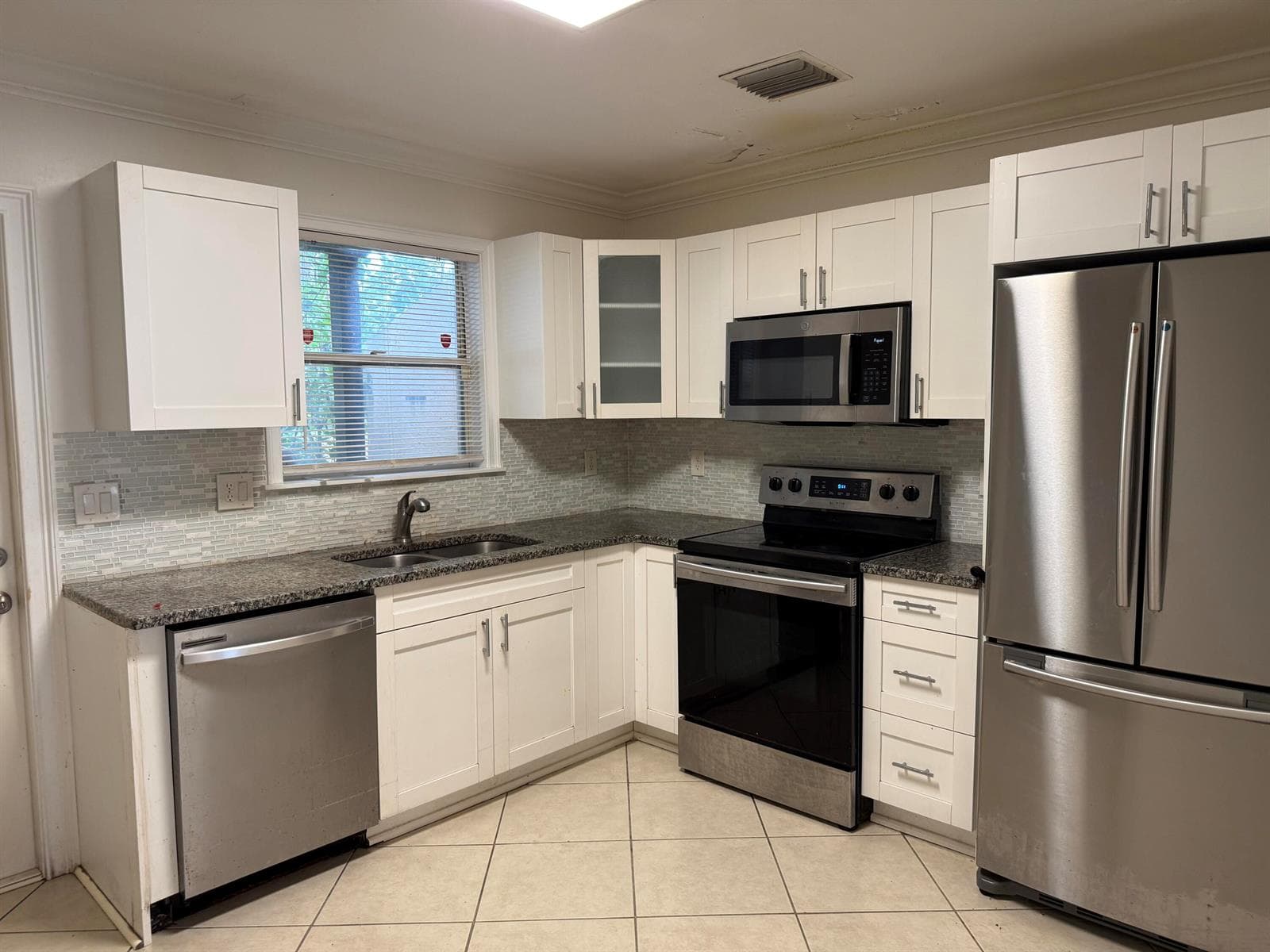 2018 S 10TH Street # C, Fort Pierce, FL 34950 — zdjęcie 5